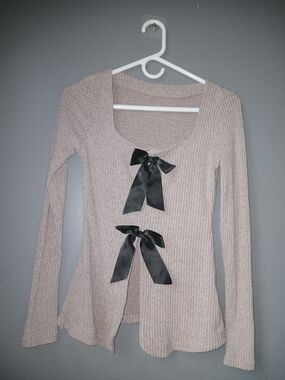 SHEIN Beige Ribbed Long Sleeve Top with Black Bow Accents